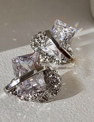 Ювелирные серьги M20712 Ювелирные серьги M20712