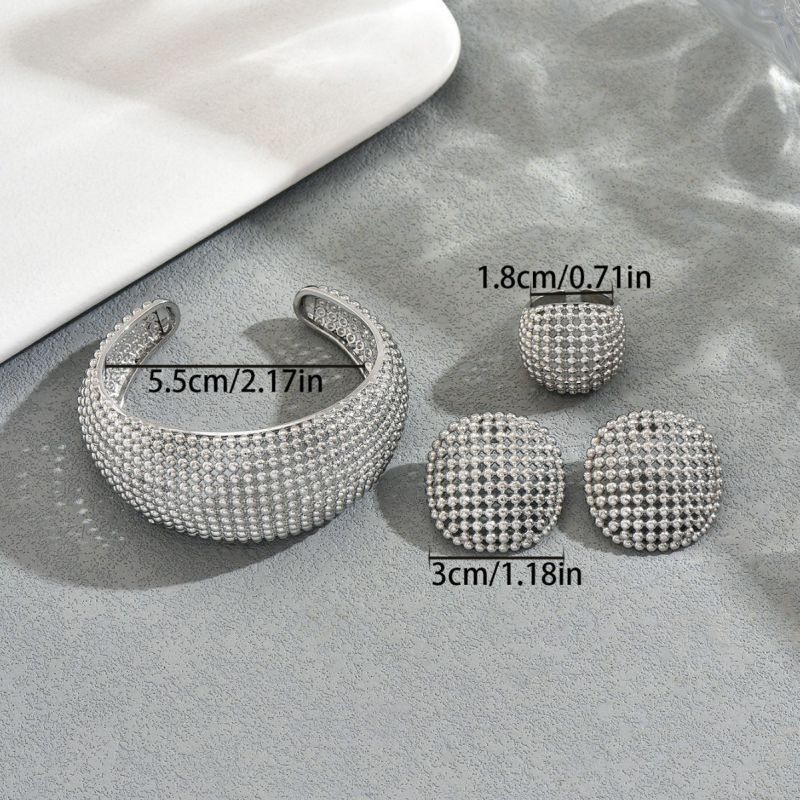 Кольцо широкое с паве из белых кристаллов CJT17311