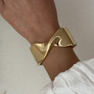 Жесткий браслет CJR56075