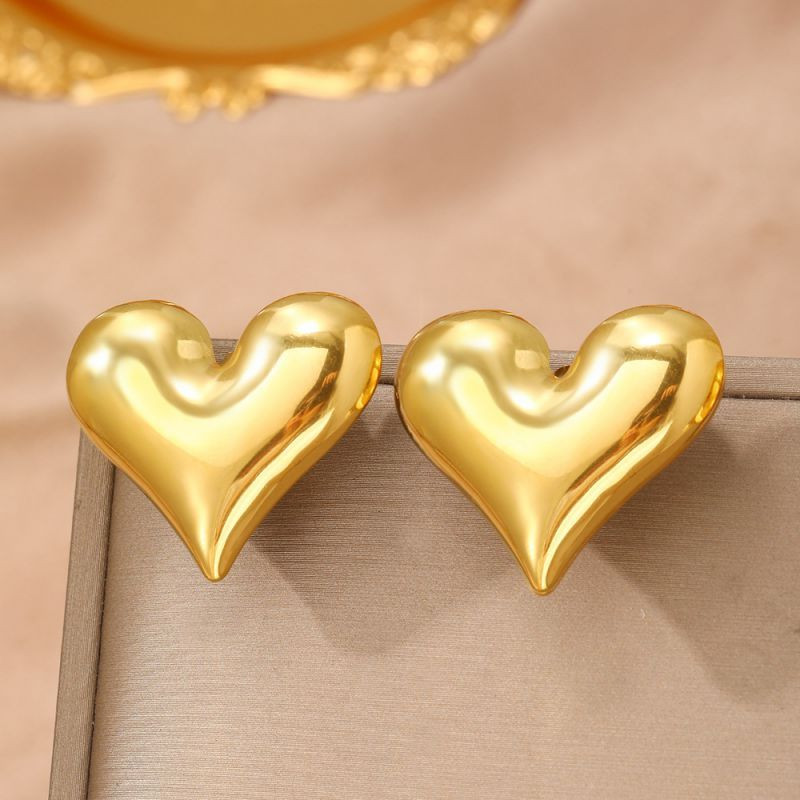 Серьги-пусеты Сердца объемные CJM03890