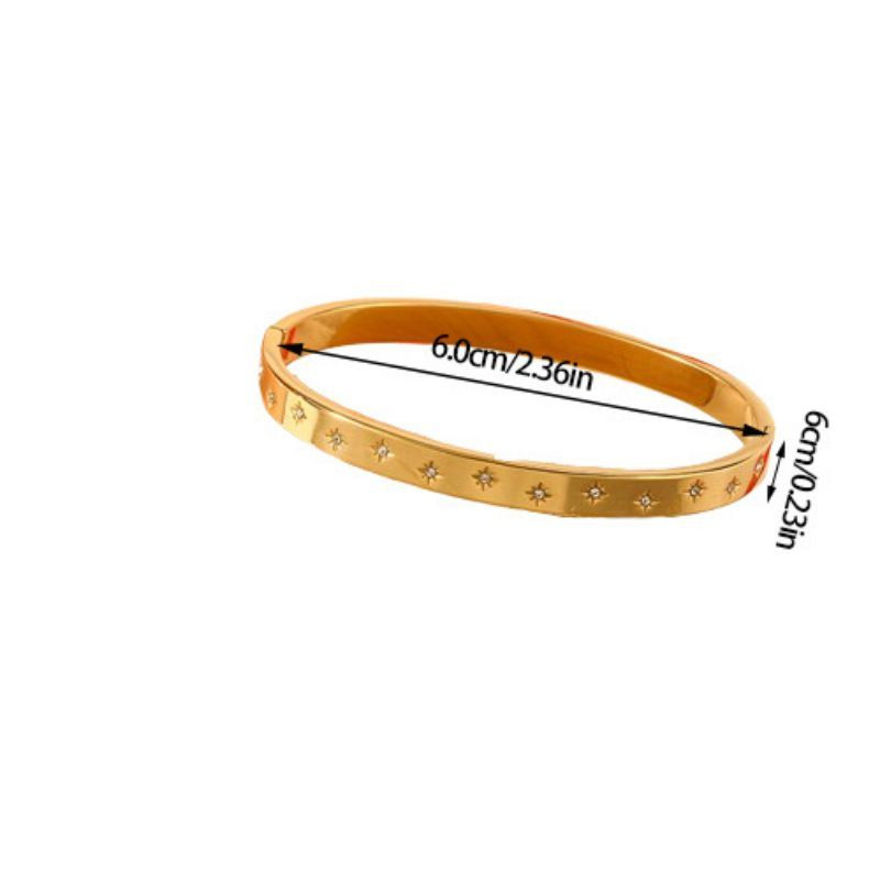 Браслет жесткий фактурный в золотистом цвете CJL30647