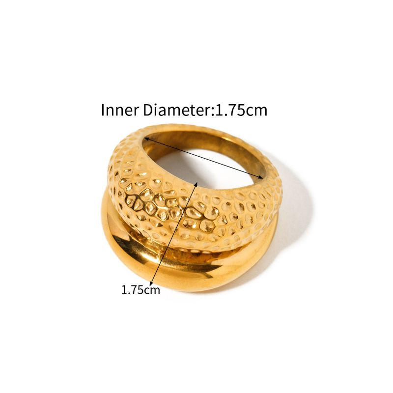 Массивное широкое кольцо с комбинированной фактурой CJC38029