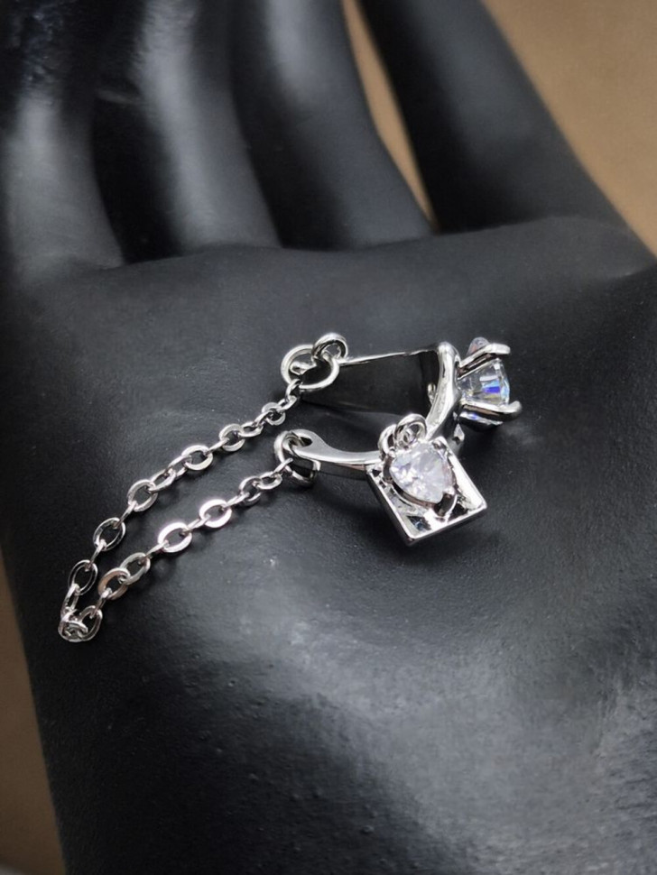 Серебристый кафф с цепочкой и кристаллами 1J11404CJJ