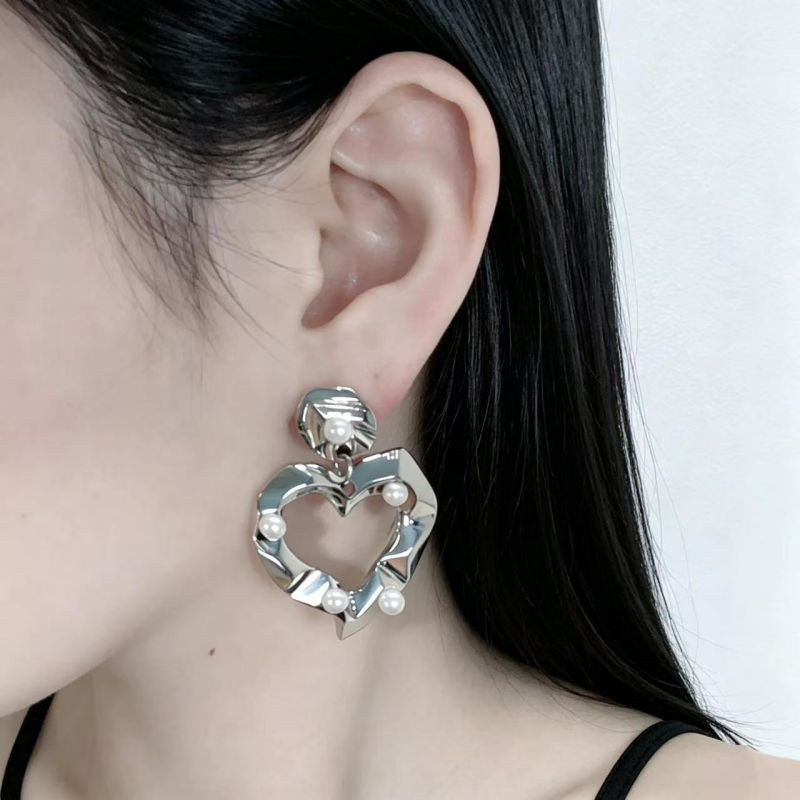 Серьги с сердцем в складчатом стиле CJX75495