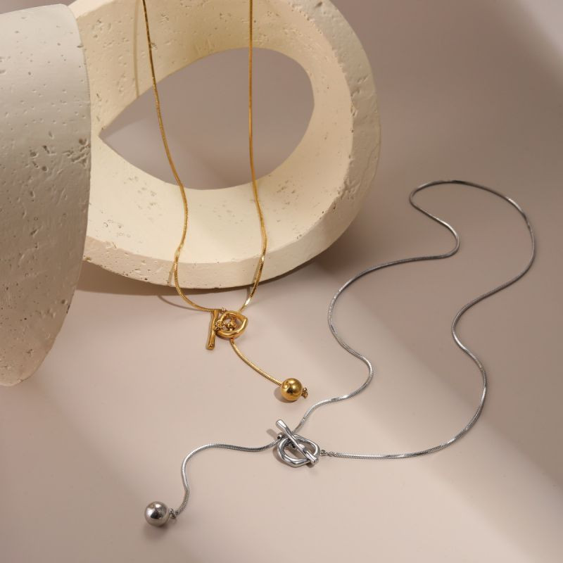 Колье-галстук с Т-образной застежкой и тонкими цепочками CJR63510 Колье-галстук с Т-образной застежкой и тонкими цепочками CJR63510