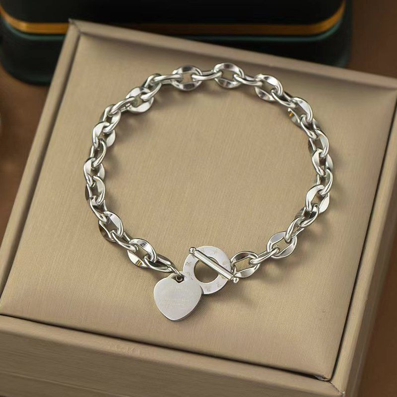 Браслет из титановой стали 1J12005CJJ Браслет из титановой стали 1J12005CJJ