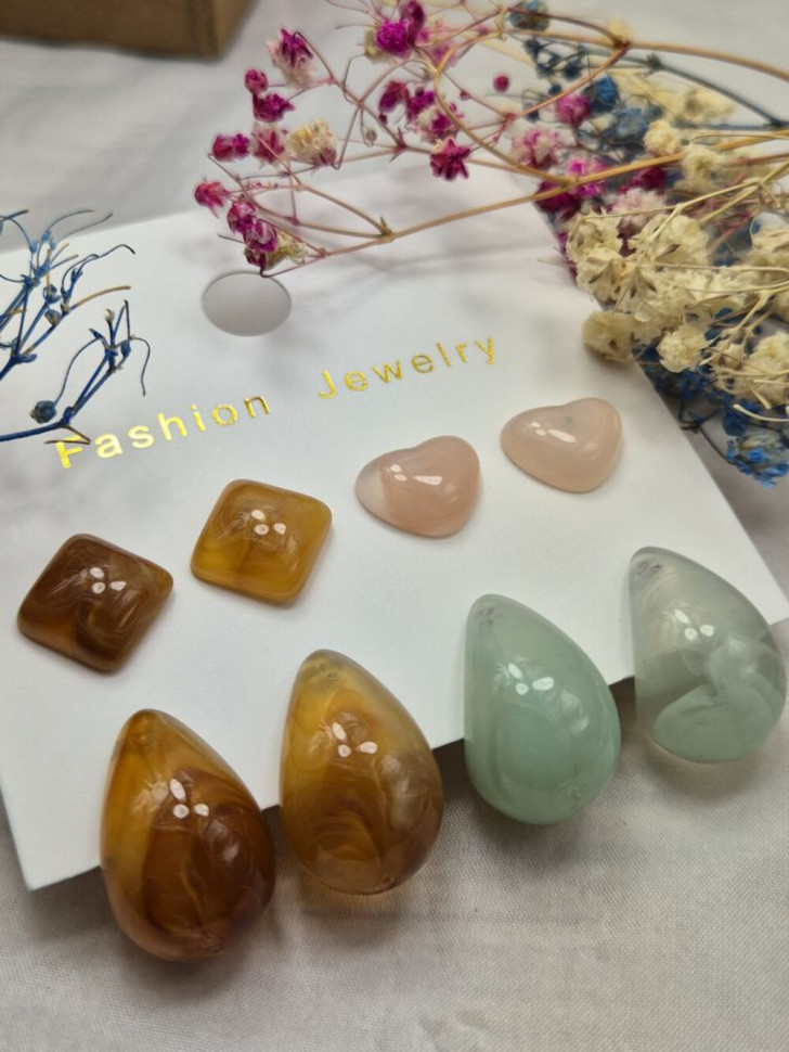 Набор серег акрил капельки (4 пары) J11380CJJ Набор серег акрил капельки (4 пары) J11380CJJ