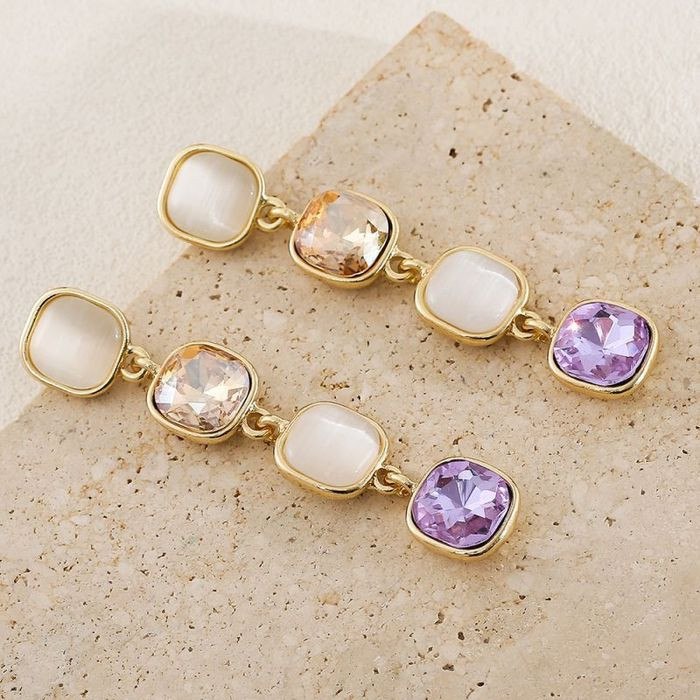 Длинные серьги дорожки с розовыми и малиновыми камнями CJL17016 Длинные серьги дорожки с розовыми и малиновыми камнями CJL17016