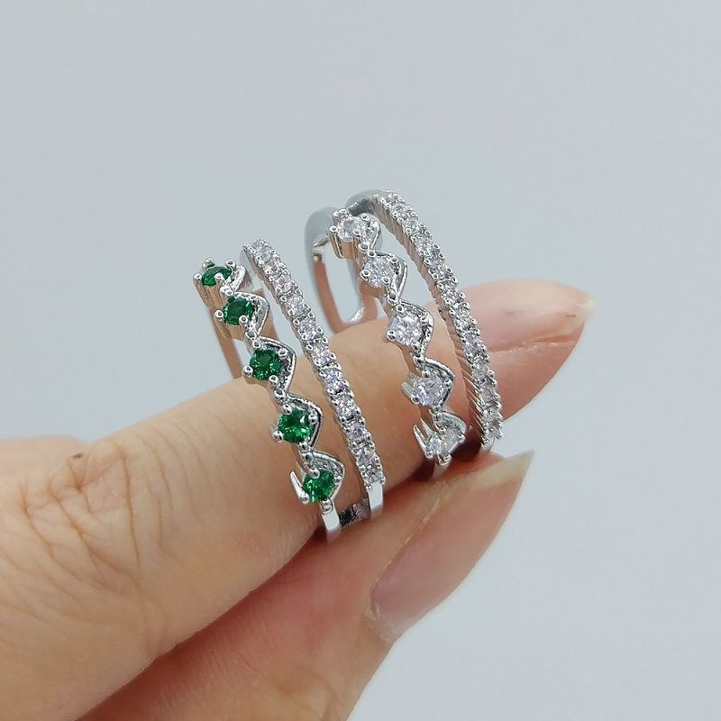 Двойное незамкнутое кольцо с мелкими кристаллами CJG26527