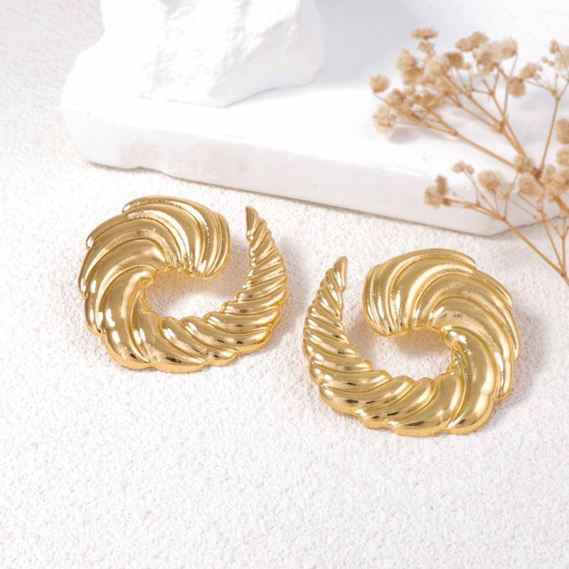 Акцентные серьги-пусеты Крупные спиралевидные кольца CJL13434