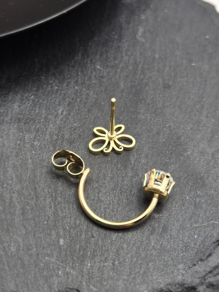 Серьги гвоздики бабочка из стали с напылением золотом J11526CJJ Серьги гвоздики бабочка из стали с напылением золотом J11526CJJ