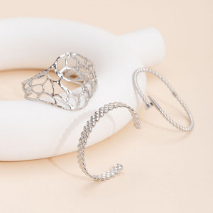 Браслет жесткий с ажурным плетением и фактурным узором CJL26142 Браслет жесткий с ажурным плетением и фактурным узором CJL26142