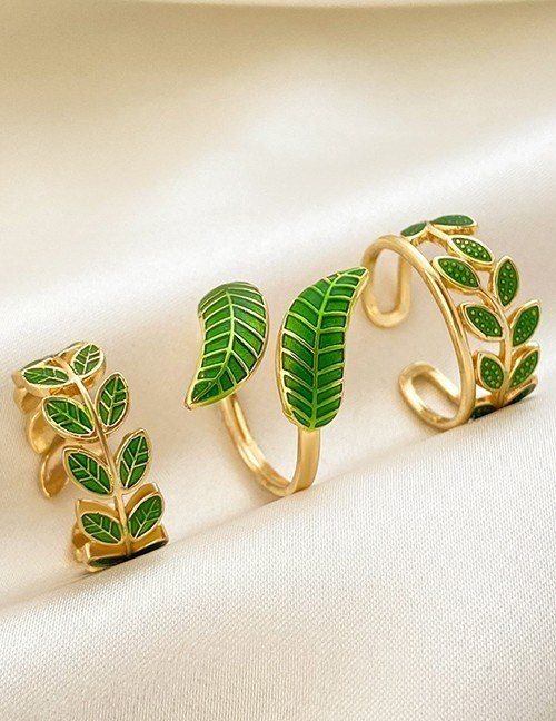 Ювелирное кольцо T70131 Ювелирное кольцо T70131