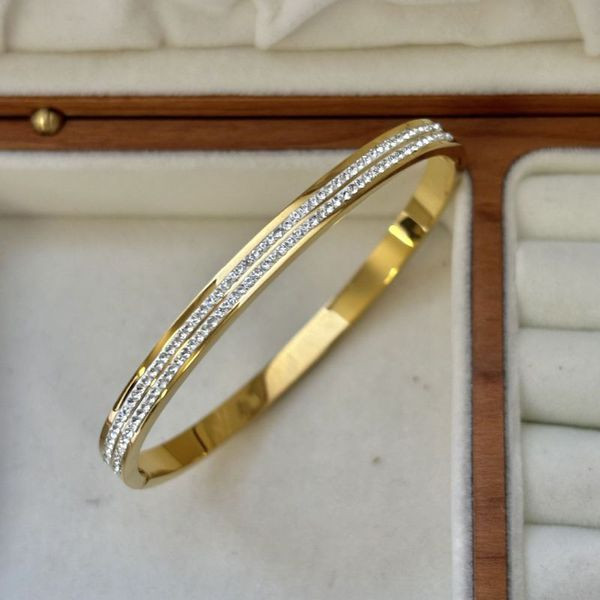 Браслет сталь CJL46804 Браслет сталь CJL46804