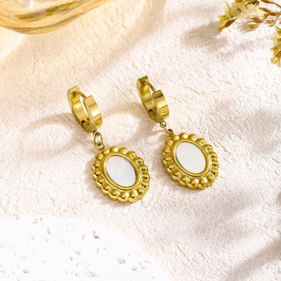 Серьги-конго с белыми медальонами CJH15088