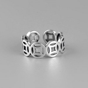 Широкое кольцо с ажурным узором из монет CJC99320
