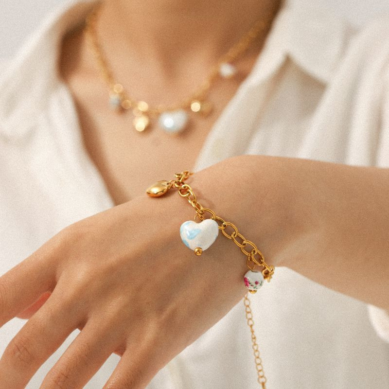 Браслет-цепочка с подвеской в форме сердца CJR68408