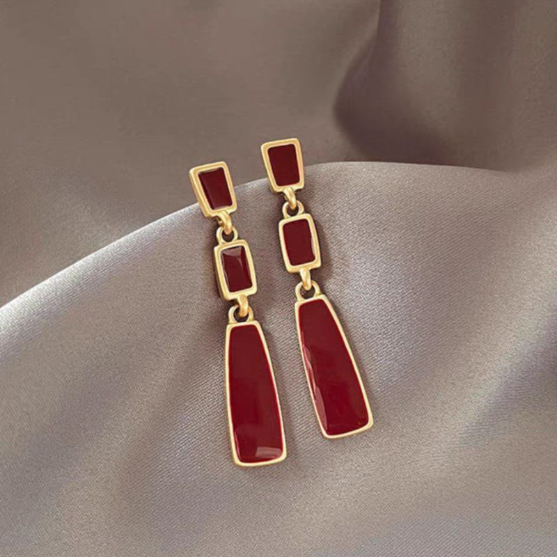 Серьги с сердцем и эмалью CJX68531