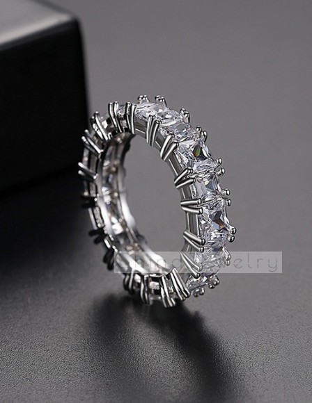 Ювелирное кольцо D50045