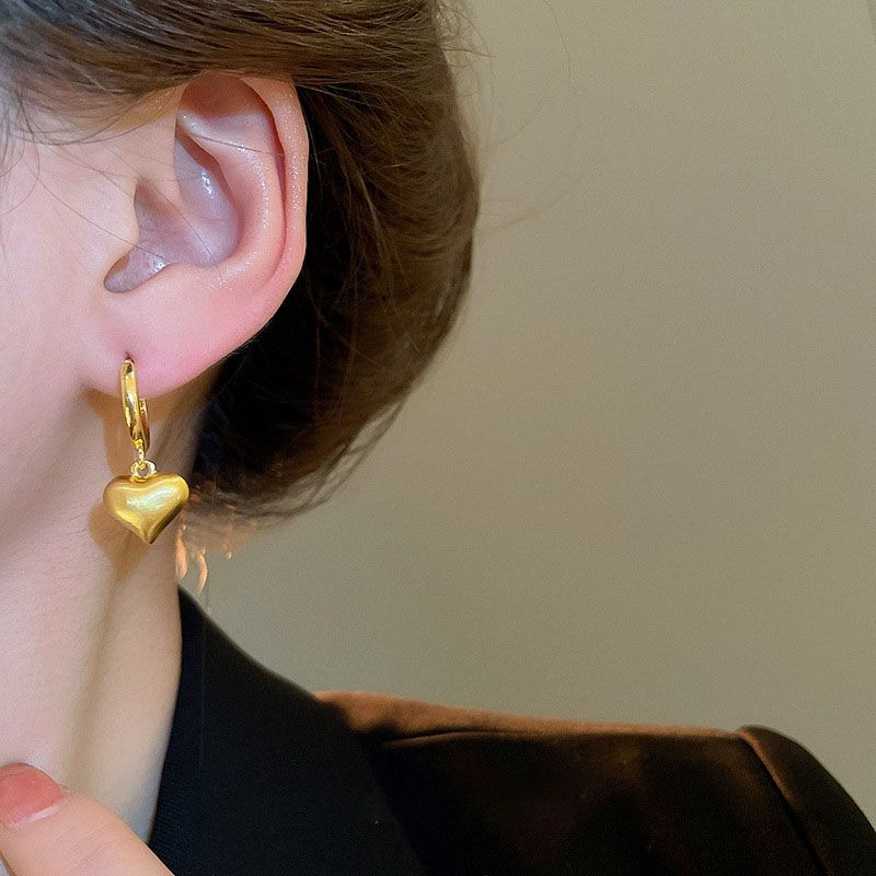 Серьги-конго с объемными подвесками-сердцами CJL19371