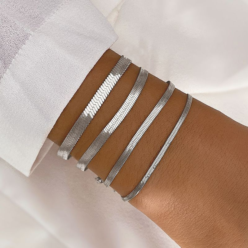 Комплект браслетов с металлическим блеском CJG66005 Комплект браслетов с металлическим блеском CJG66005