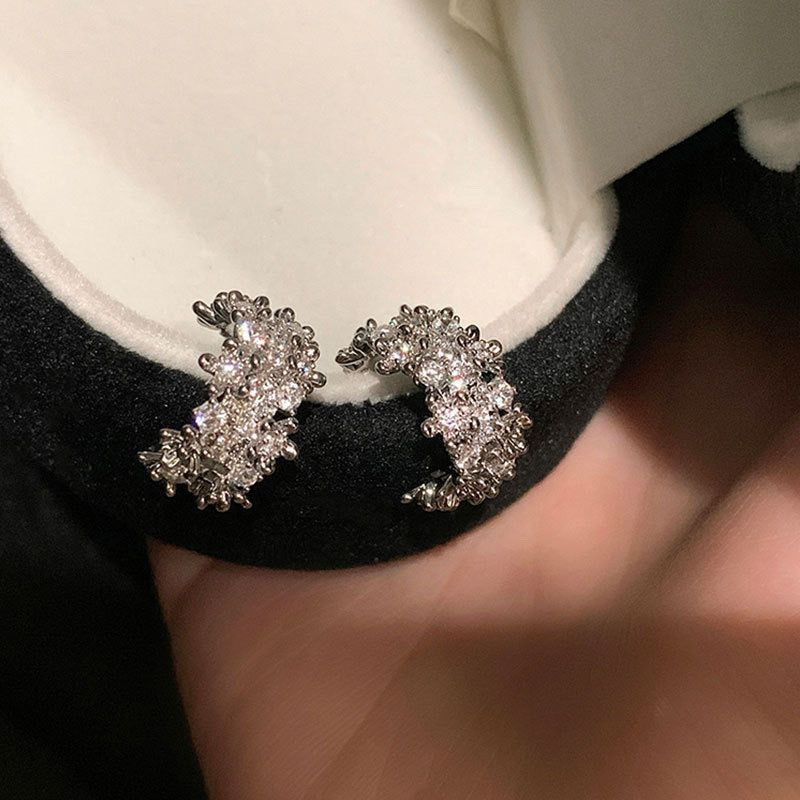 Фактурные серьги-полукольца в стиле барокко CJL19401