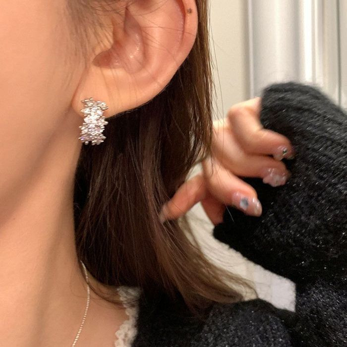 Фактурные серьги-полукольца в стиле барокко CJL19401