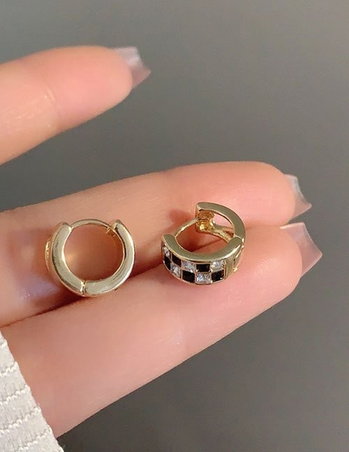 Серьги-гвоздики Z28547