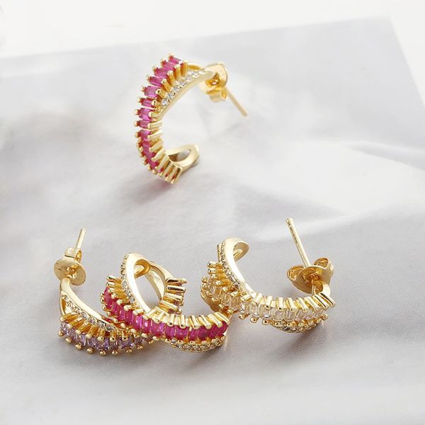 Серьги-кольца разомкнутые с разноцветными кристаллами CJL46926