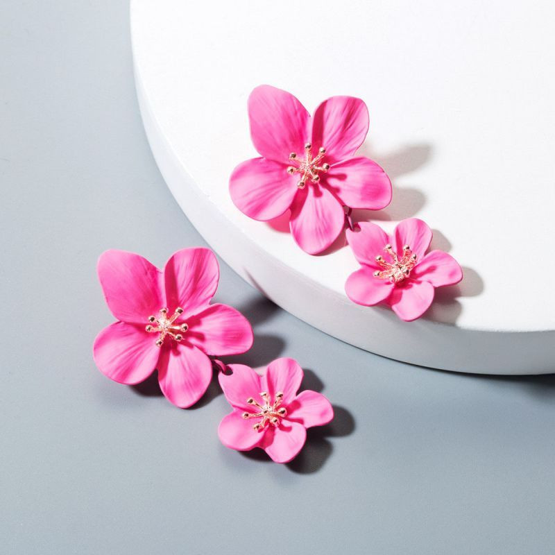 Эффектные пусеты Цветы в стиле модерн CJL71989