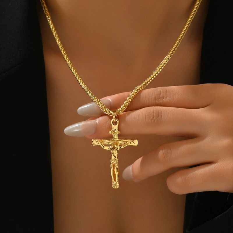 Массивная цепочка с крупной подвеской в форме креста CJT17344 Массивная цепочка с крупной подвеской в форме креста CJT17344