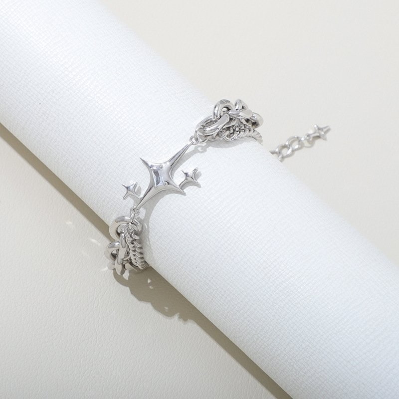 Корейскиий браслет CJC68152