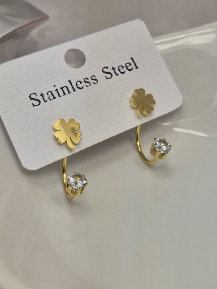 Серьги гвоздики клевер из стали с напылением золотом J11529CJJ Серьги гвоздики клевер из стали с напылением золотом J11529CJJ