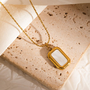 Колье из стали CJN43045