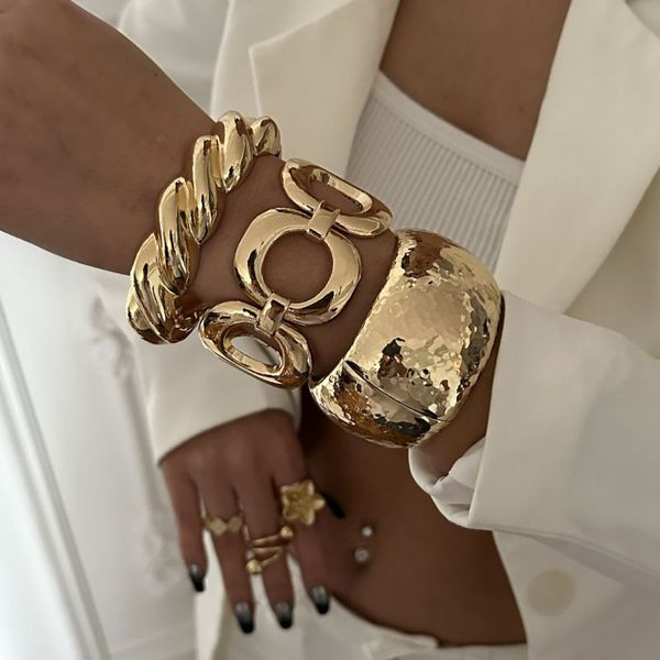 Жесткий браслет CJL61451 Жесткий браслет CJL61451