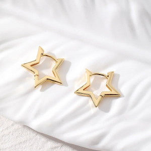 Небольшие серьги-конго с подвесками-звездами M85267