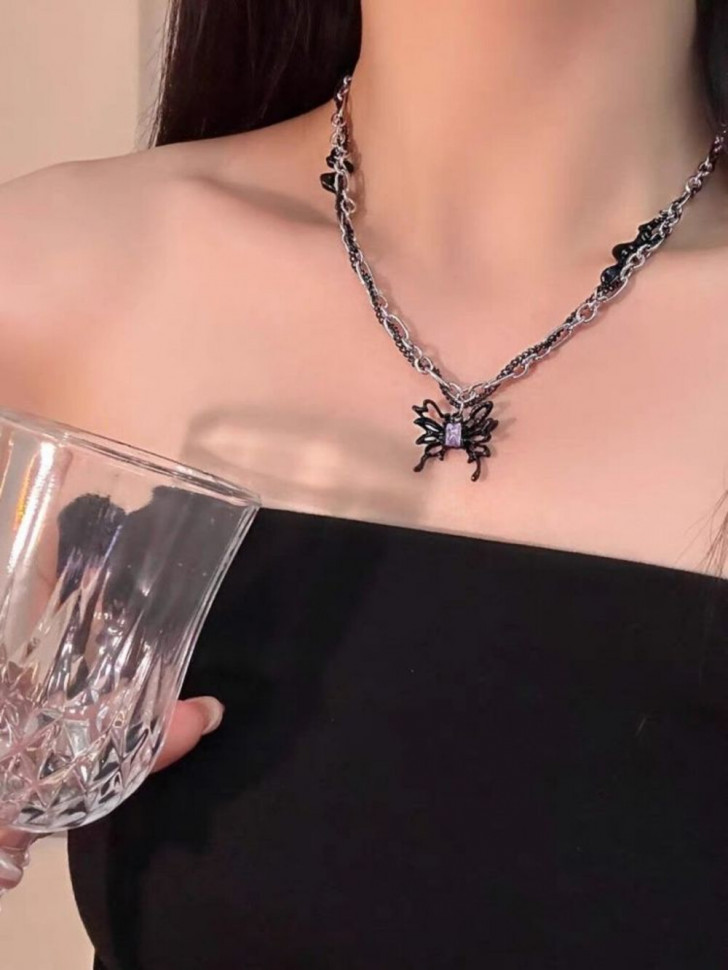 Многослойная Цепочка с крупной подвеской-бабочкой J10744CJJ