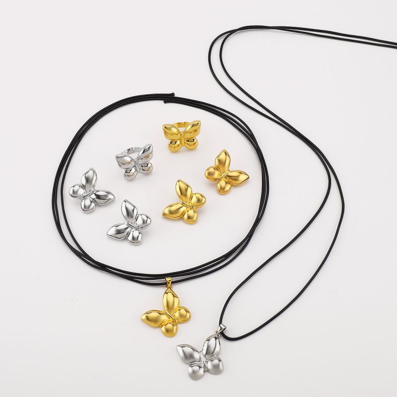 Длинный шнурок с подвеской в форме золотистой бабочки CJL32288
