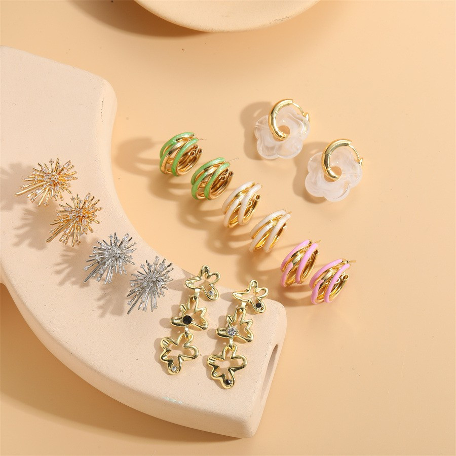 Серьги-гвоздики лучи со стразами CJB77510 Серьги-гвоздики лучи со стразами CJB77510