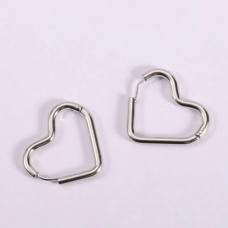 Стальные серьги-кольца сердца J10264CJJ Стальные серьги-кольца сердца J10264CJJ