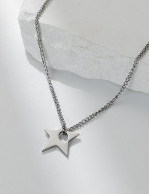 Цепочка с крупной геометрической подвеской в форме звезды M20694 Цепочка с крупной геометрической подвеской в форме звезды M20694