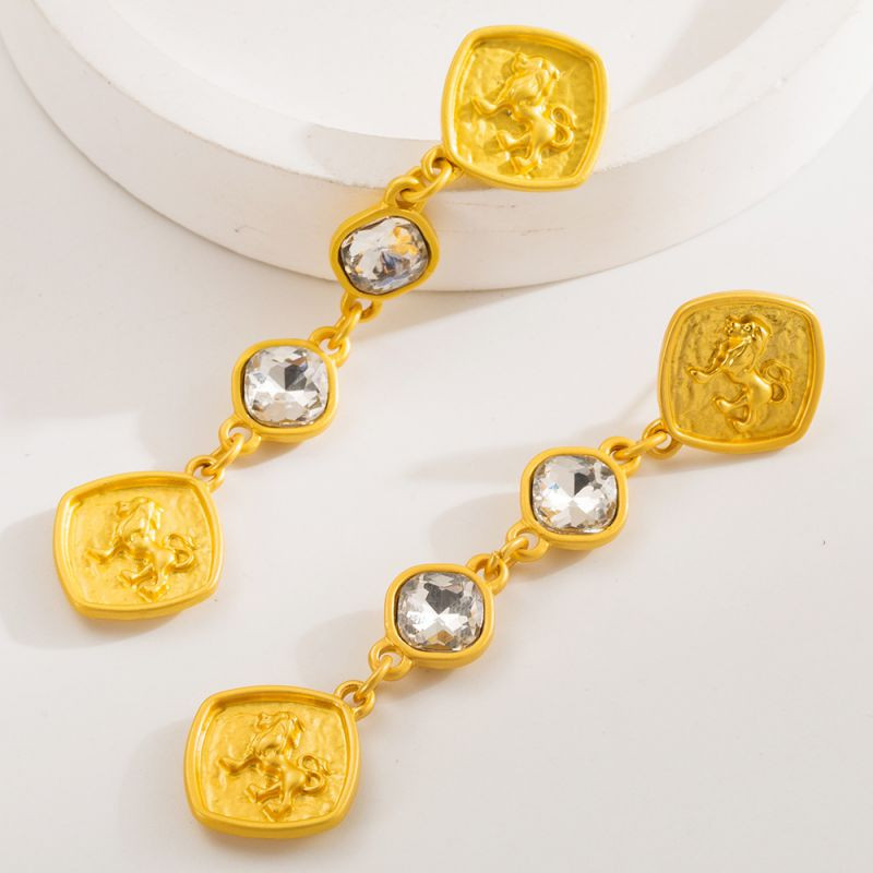 Длинные серьги-цепочки с разноцветными кристаллами CJR69731