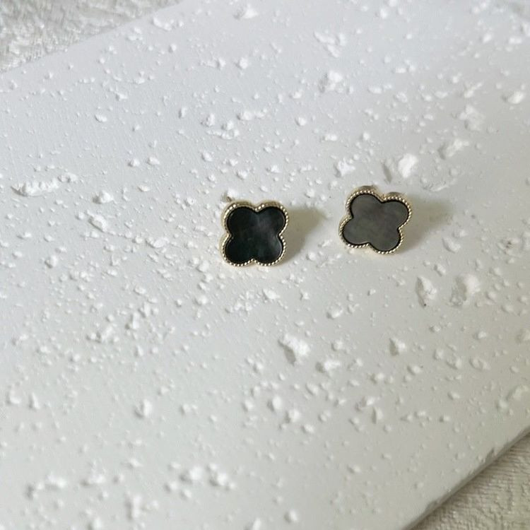 Серьги-гвоздики клевер с контрастной вставкой J10932CJJ