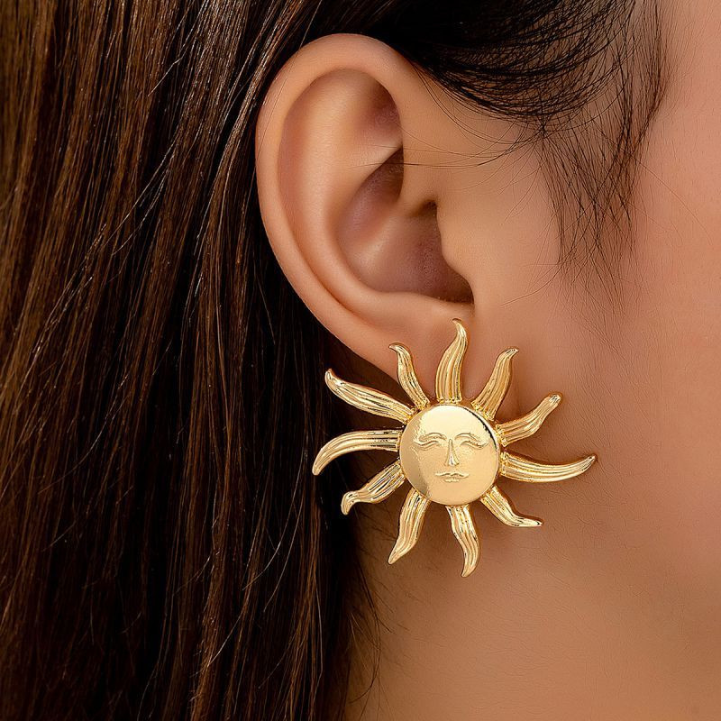 Оригинальные серьги-пусеты сияющее солнце CJM14379