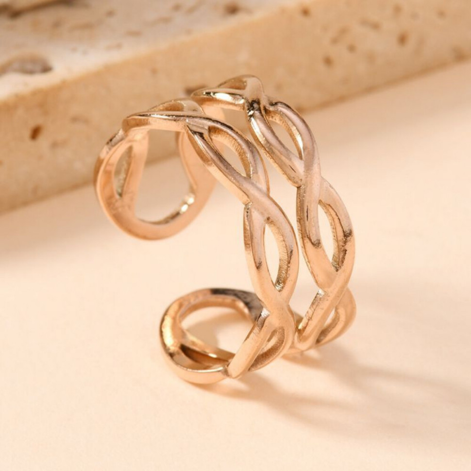 Кольцо с двойным плетением в цвете розовое золото CJH95410