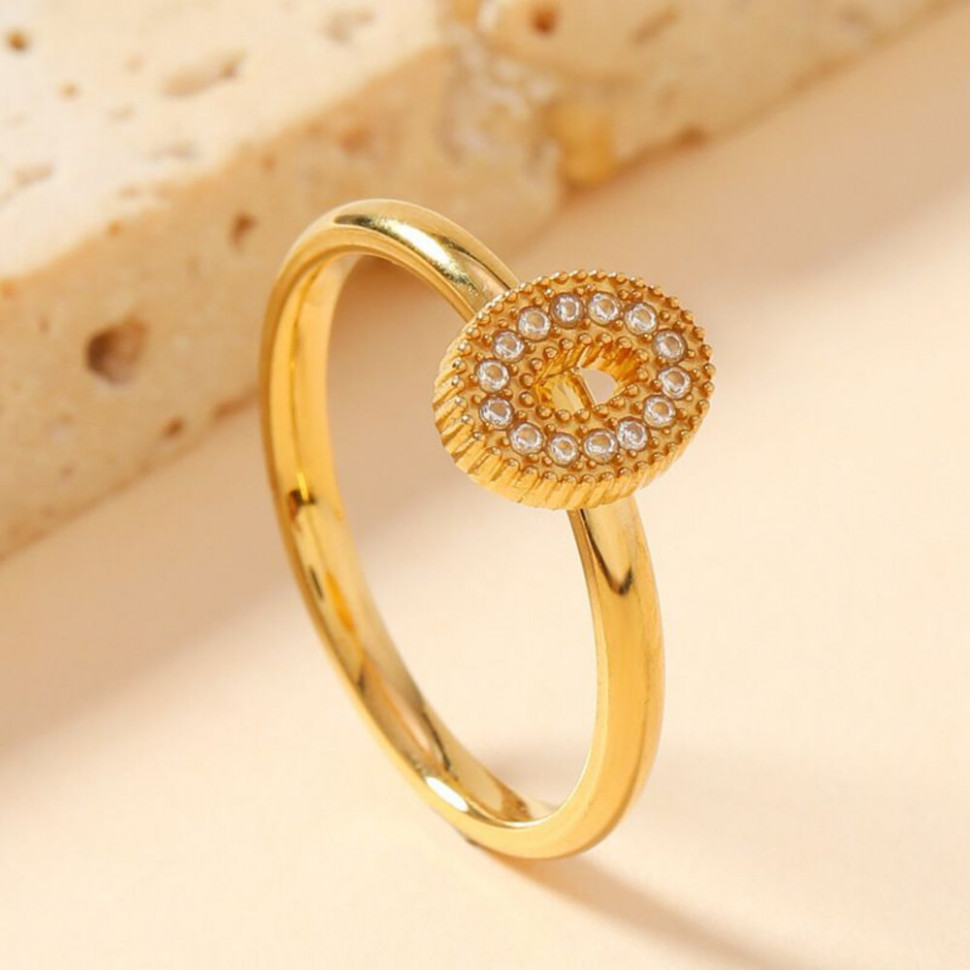 Золотистое кольцо с квадратным кристаллом и ореолом CJH52761