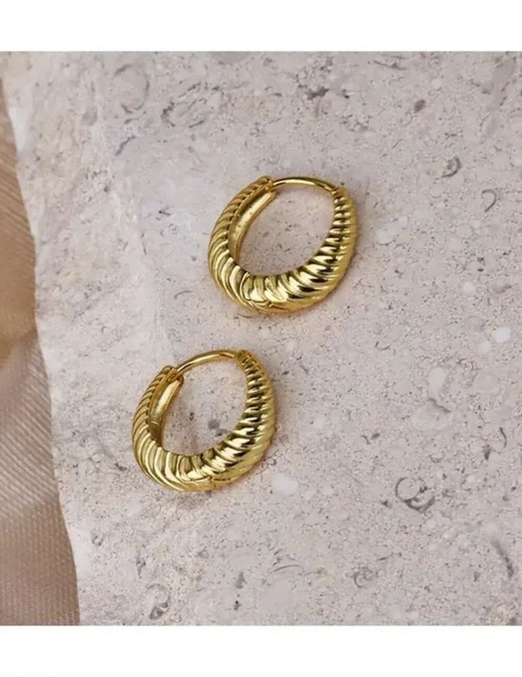 Золотистые серьги кольца из латуни с фактурным рифлением 1J10048CJJ