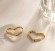 Стальные серьги-конго с напылением золота сердца J10265(CJJ)
