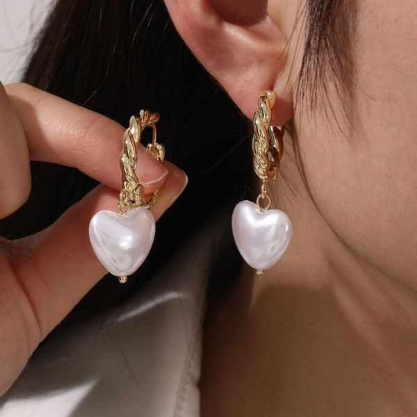 Серьги-конго с жемчужными сердцами CJL43490 Серьги-конго с жемчужными сердцами CJL43490