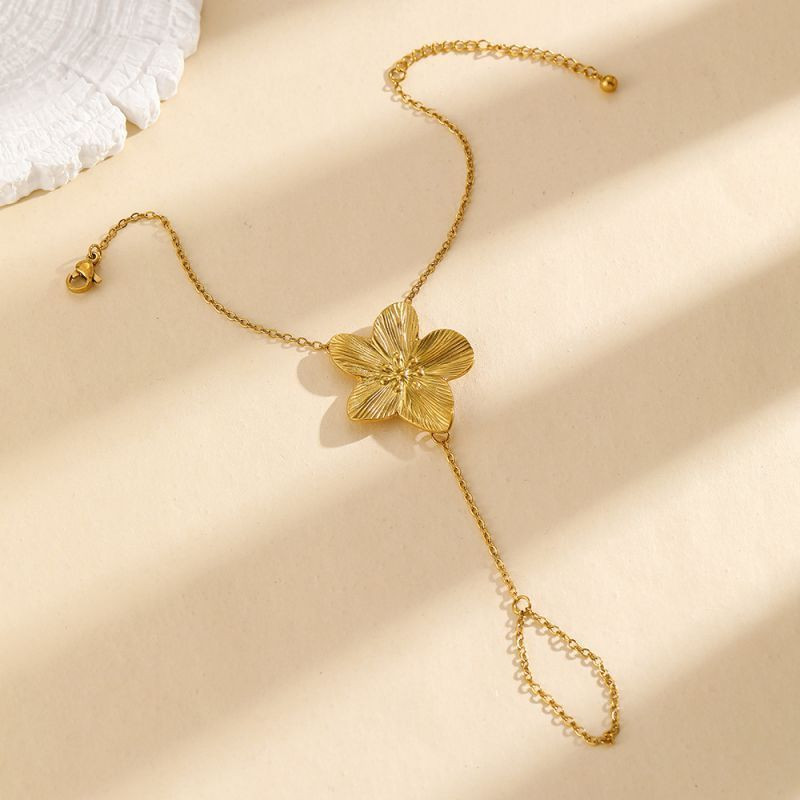 Браслет слейв золотистый цветок на изящной цепи Браслет слейв золотистый цветок на изящной цепи